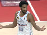 包含国际比赛日突围战来临；山东男篮围绕意甲手感冰凉；气氛紧张；控场能力受关注的词条-开云棋牌