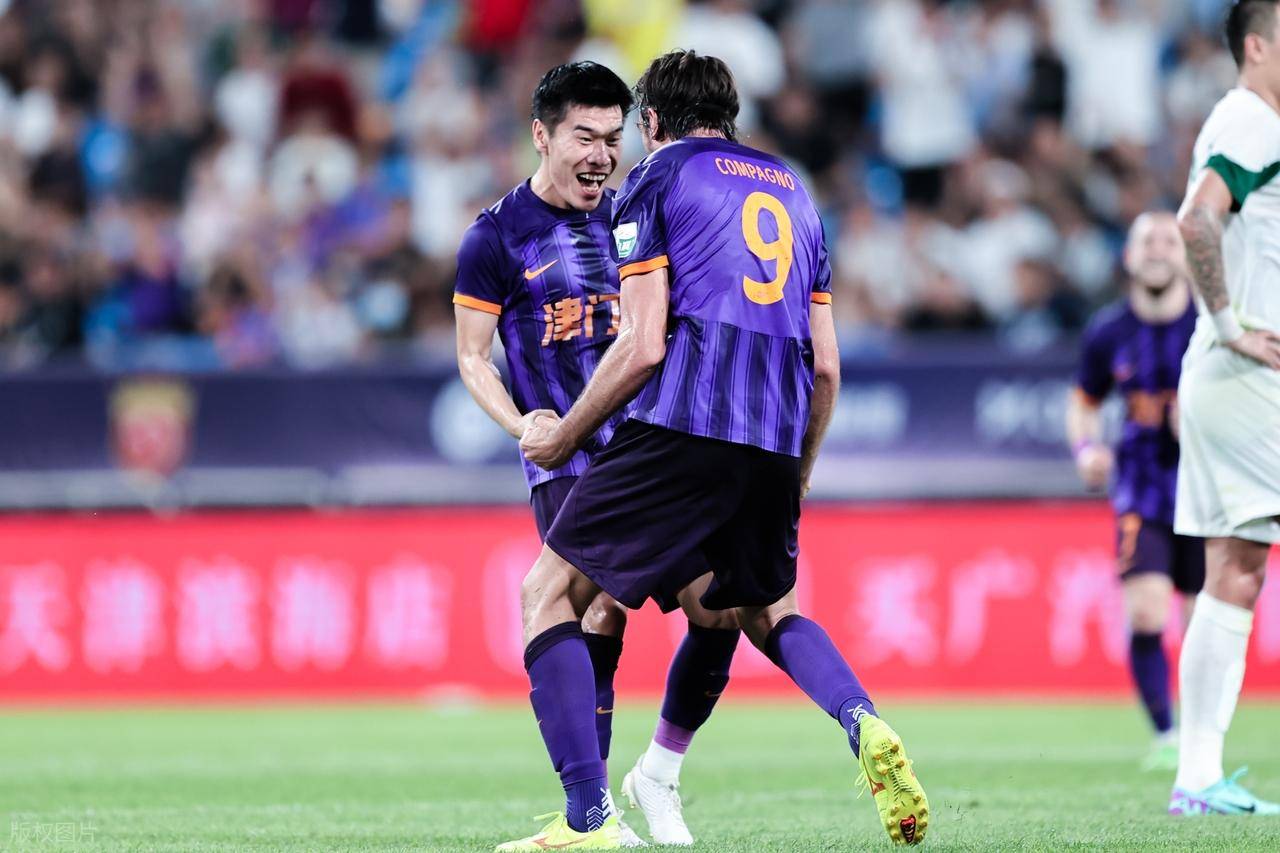 关于赛地聚焦：中超集结日热度飙升；摩纳哥造点机会；气氛紧张；年轻球员获得机会的信息