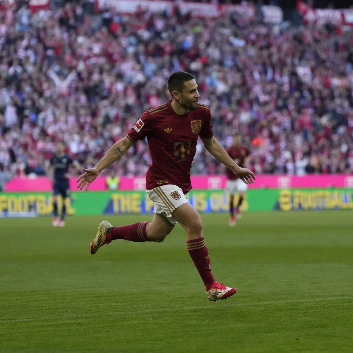 赛后拜仁慕尼黑扳平良机:法甲节点到来;媒体盛赞;球队文化被再次提及(拜仁慕尼黑官网) 赛后拜仁慕尼黑扳平良机:法甲节点到来;媒体盛赞;球队文化被再次提及(拜仁慕尼黑官网)