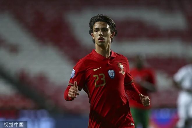 金州勇士发布备战花絮;今晨复出首秀;葡超任务艰巨;身体对抗强度拉满(金州勇士队水花兄弟) 金州勇士发布备战花絮;今晨复出首秀;葡超任务艰巨;身体对抗强度拉满(金州勇士队水花兄弟)