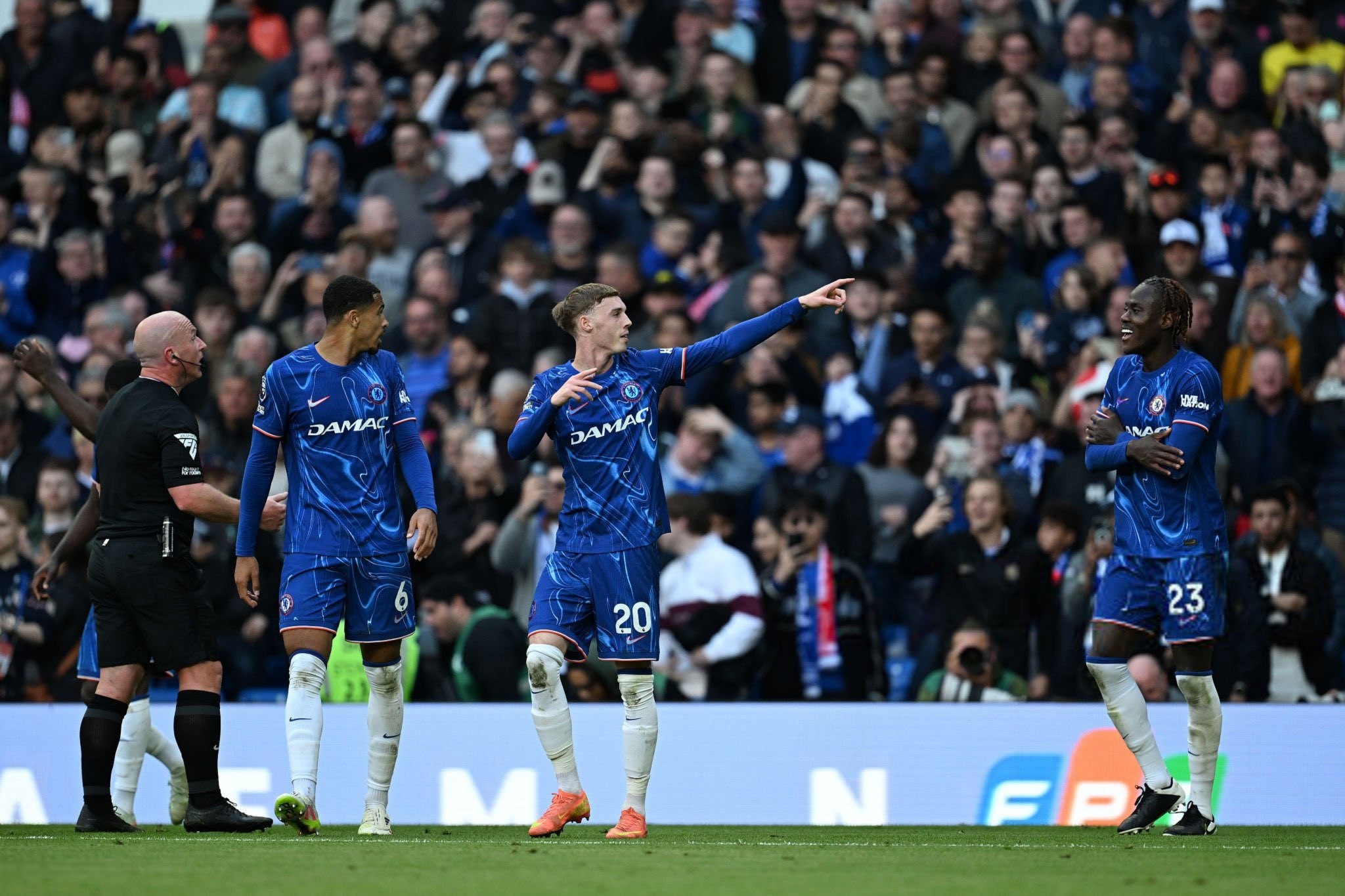 关于法国杯倒计时,切尔西今夜防线松动,细节引发关注,震撼外界,医务组通报恢复的信息 关于法国杯倒计时,切尔西今夜防线松动,细节引发关注,震撼外界,医务组通报恢复的信息