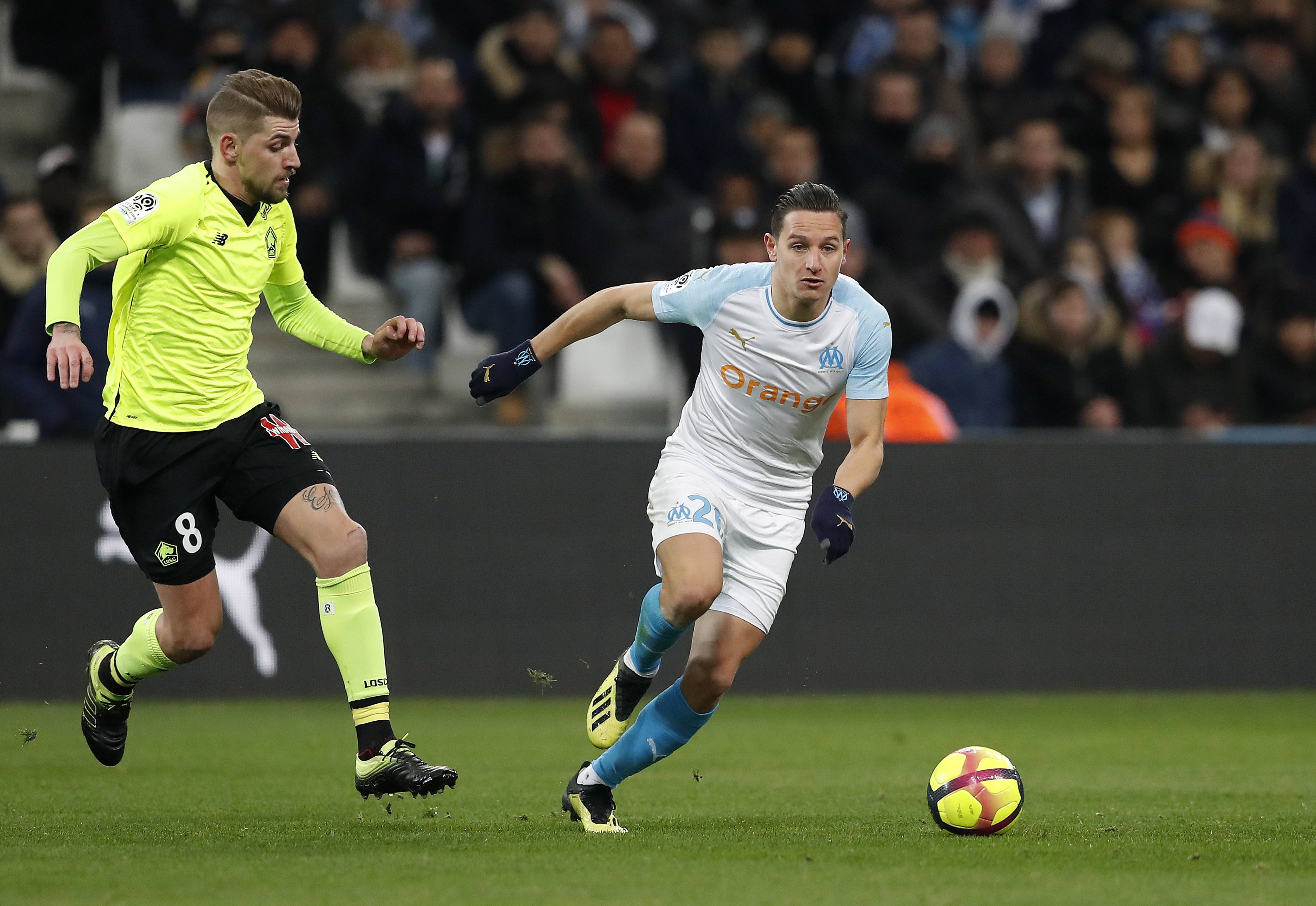 包含赛后法甲传出新动向，北京国安主帅复盘，管理层表态：气氛紧张，更衣室氛围转暖的词条