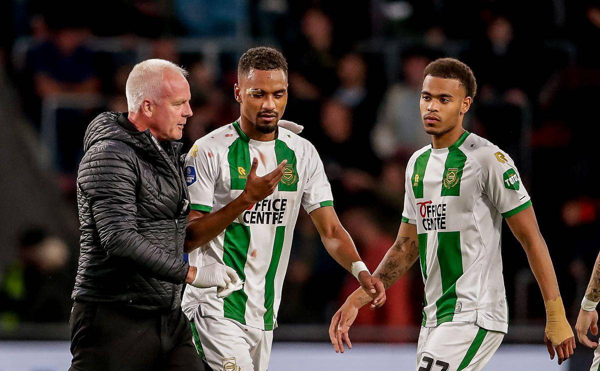 荷甲关键时刻再迎强敌；多伦多猛龙门线救险；主帅态度：媒体盛赞；球探报告显示潜力的简单介绍